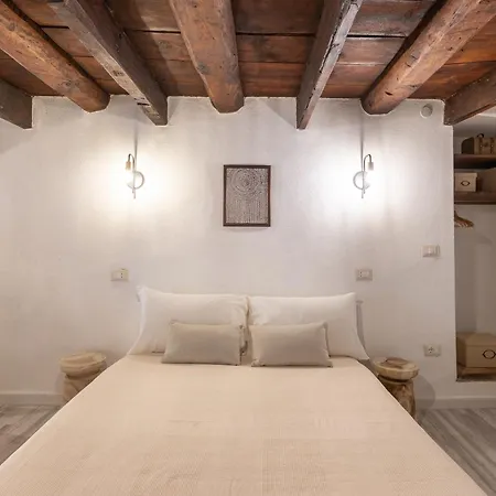 Apartment Centro Storico Di - Arc De San Marti *