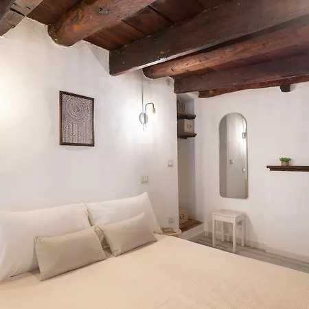 Centro Storico Di - Arc De San Marti Apartment